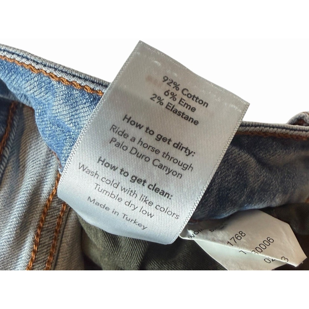 Tecovas Womens High Rise Raw Hem Denim Shorts Medium Wash Blue Size 31 New - Picture 9 of 9